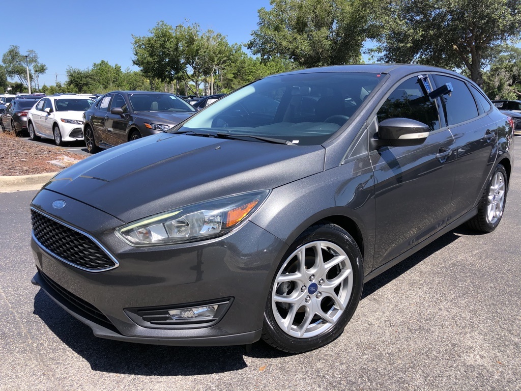 Pre-Owned 2015 Ford Focus SE FWD 4D Sedan