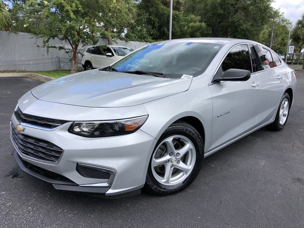 Pre-Owned 2017 Chevrolet Malibu LS FWD 4D Sedan