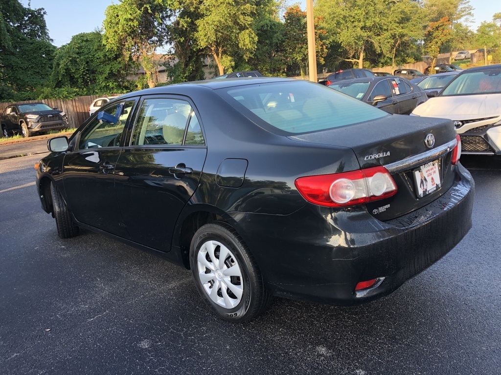 Pre-Owned 2011 Toyota Corolla LE FWD 4D Sedan