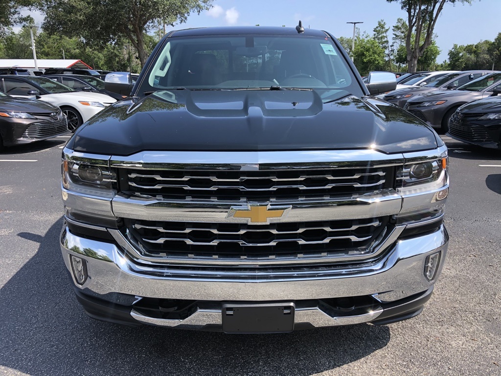 Pre-Owned 2018 Chevrolet Silverado 1500 LTZ 4WD 4D Crew Cab