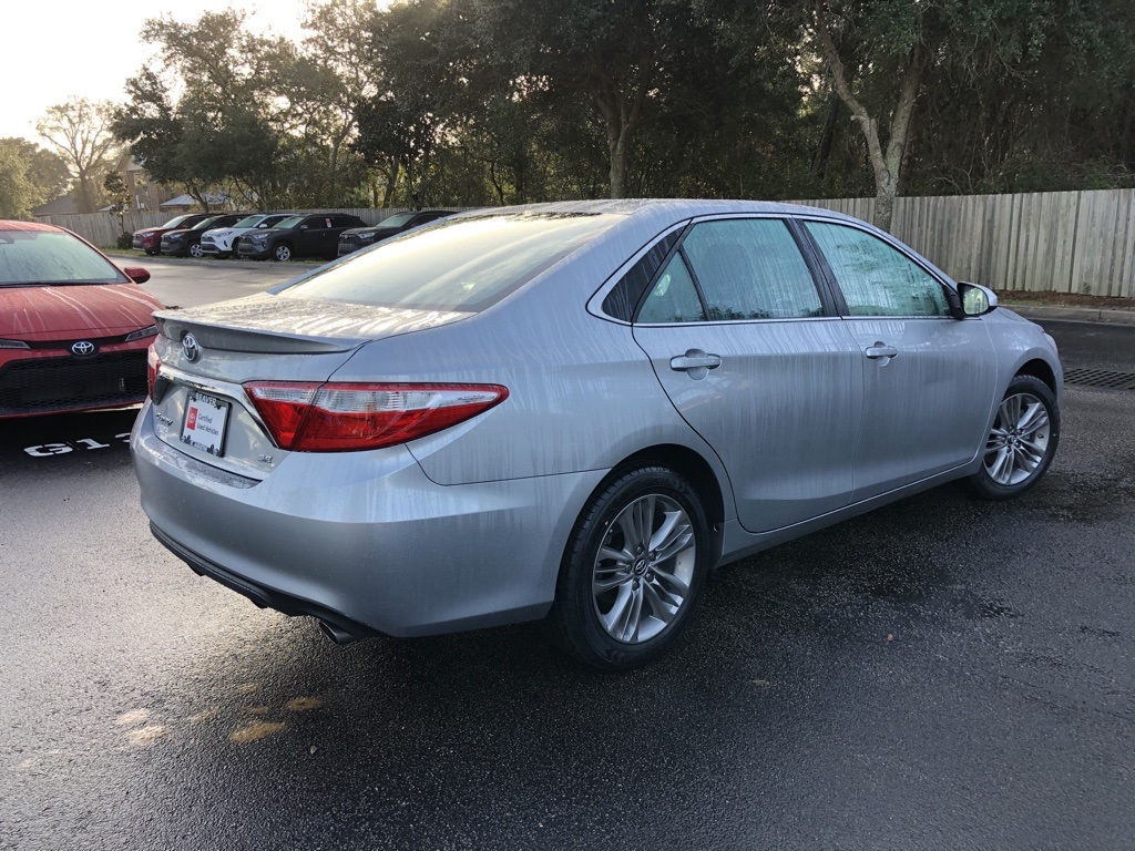 Certified Pre-Owned 2017 Toyota Camry SE FWD 4D Sedan