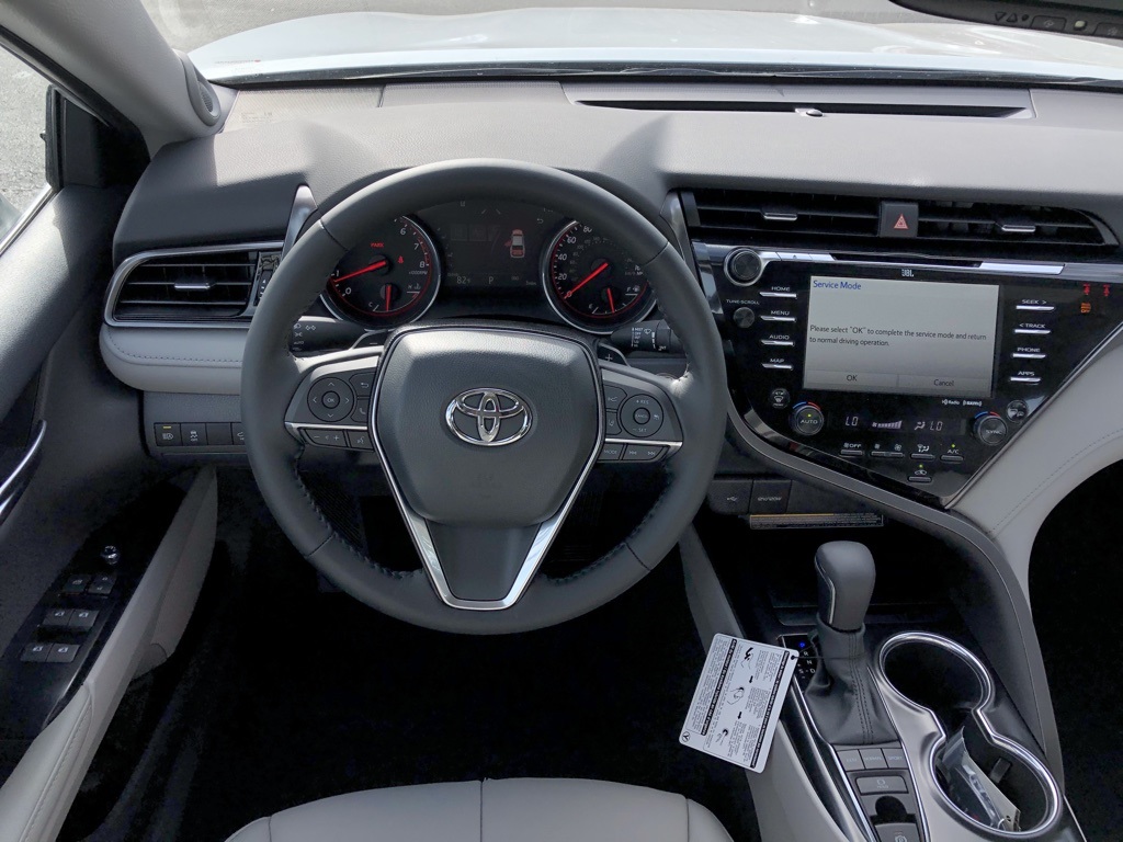 Toyota Camry Xse 2021 Red Interior