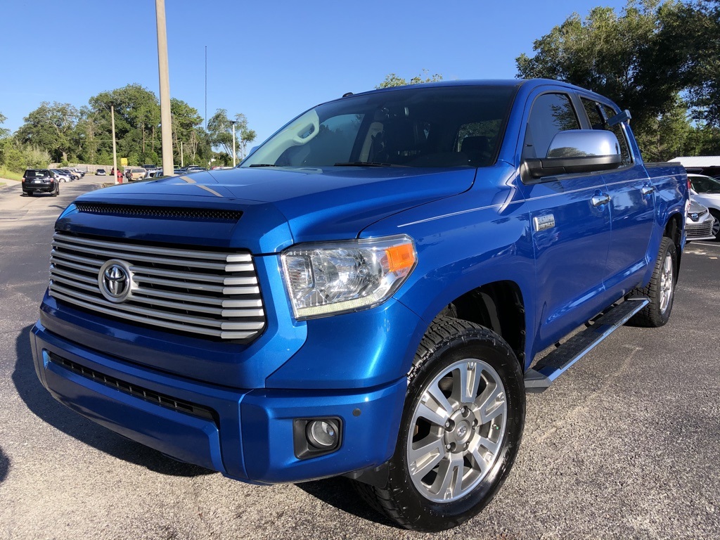 Pre-Owned 2017 Toyota Tundra Platinum 4WD 4D CrewMax