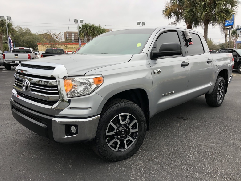 Toyota tundra sr5