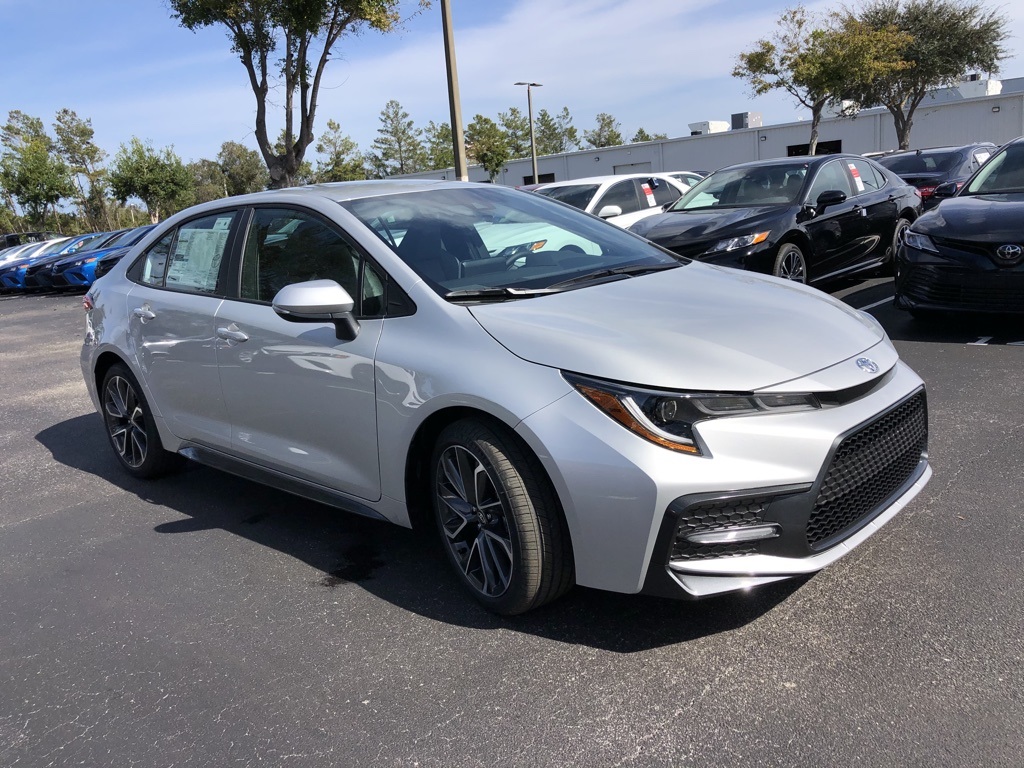 New 2020 Toyota Corolla SE FWD 4D Sedan