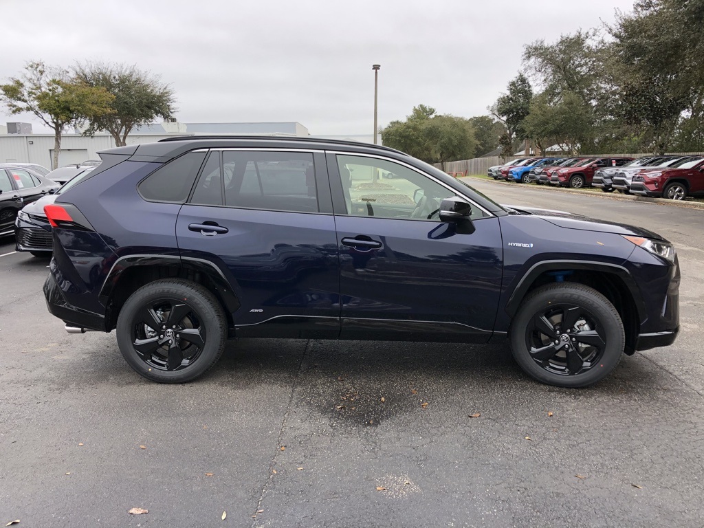 New 2020 Toyota RAV4 Hybrid XSE AWD 4D Sport Utility