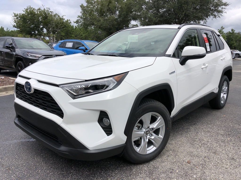 New 2020 Toyota RAV4 Hybrid XLE AWD 5